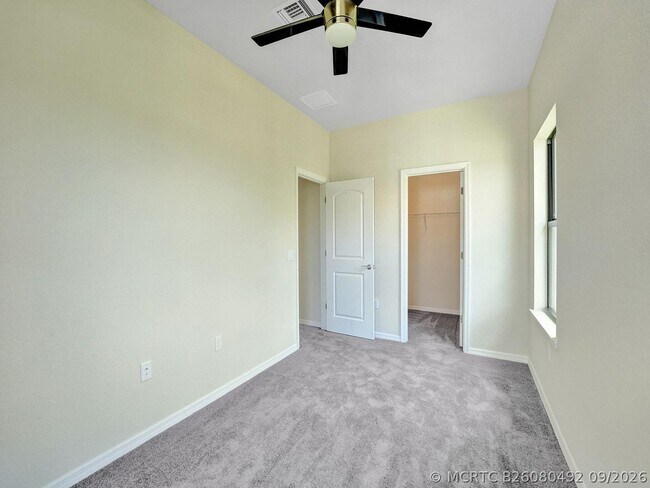 Building Photo - 4825 Chantilly Rd