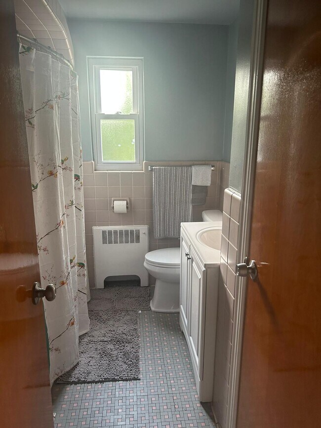 Building Photo - 509 Ogden Ave