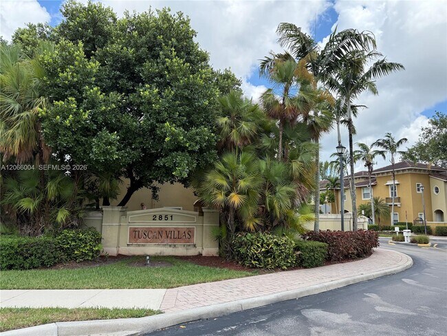Building Photo - 2851 Prospect Rd