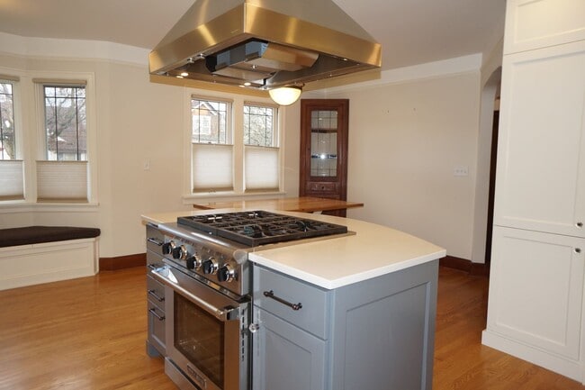 Building Photo - NE Portland - Irvington 3-bedroom Beauty!