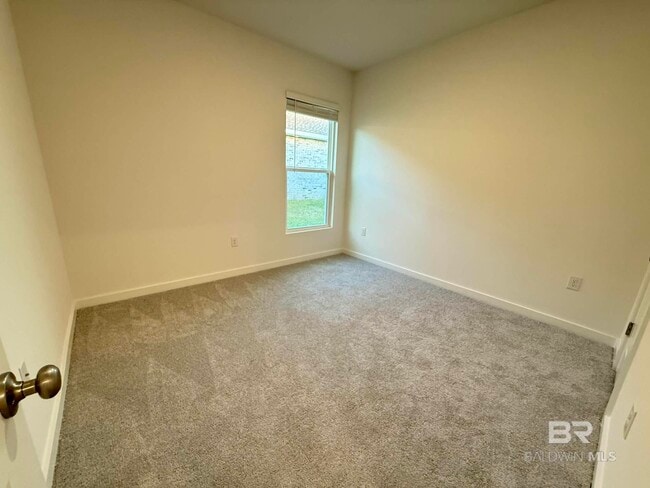 Building Photo - 19293 Maple Crest Loop