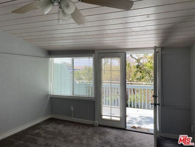 Building Photo - 3945 Las Flores Canyon Rd
