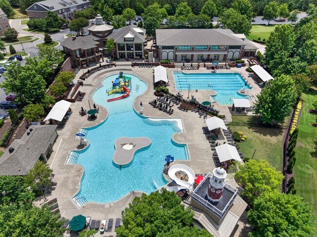 Building Photo - 4007 Jockey Club Circle