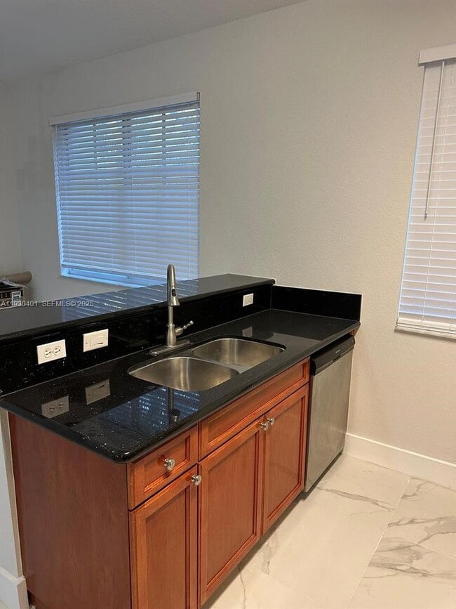 Building Photo - 12421 SW 50th Ct