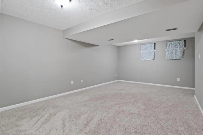 Building Photo - 44 Turnbrook Ct