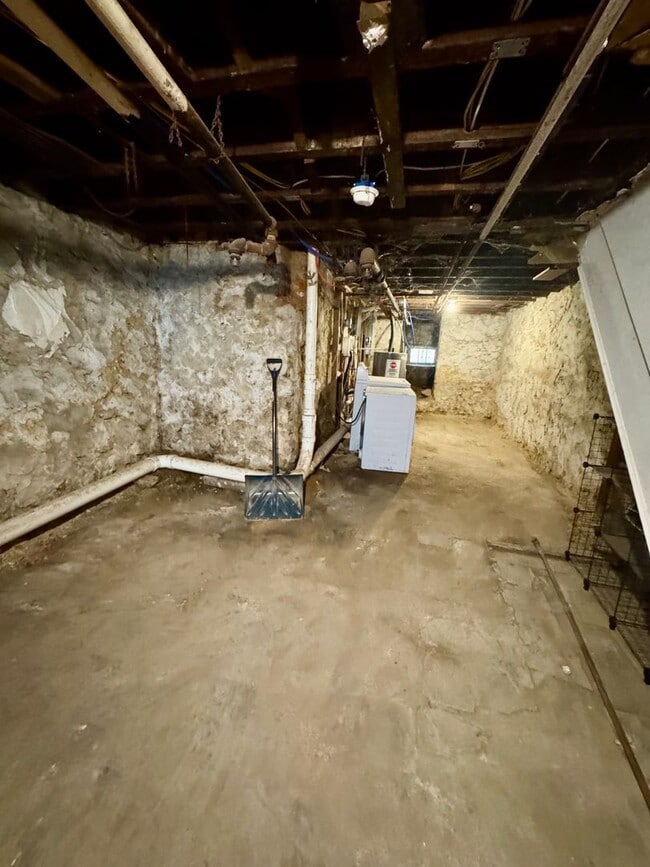 Building Photo - Charming 3-Bedroom Rental in Ogontz
