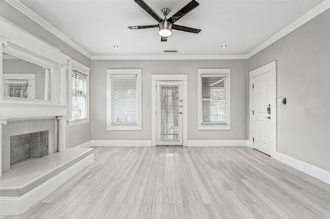 Building Photo - 4719 Junius St