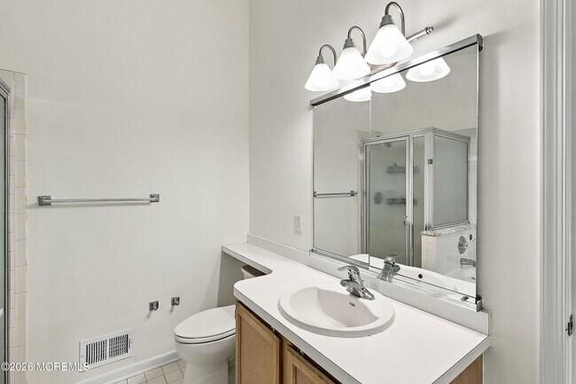 Building Photo - 707 Hatchery Ct