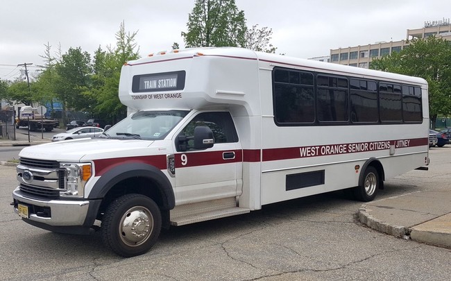 West Orange Jitney Service to Train Stations - 24 Hutton Ave