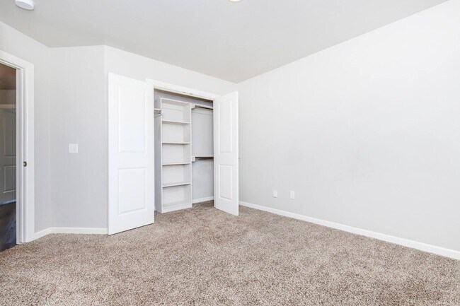 Building Photo - 13512 Bluejacket Dr