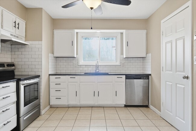 Building Photo - 4916 Crescent Ave