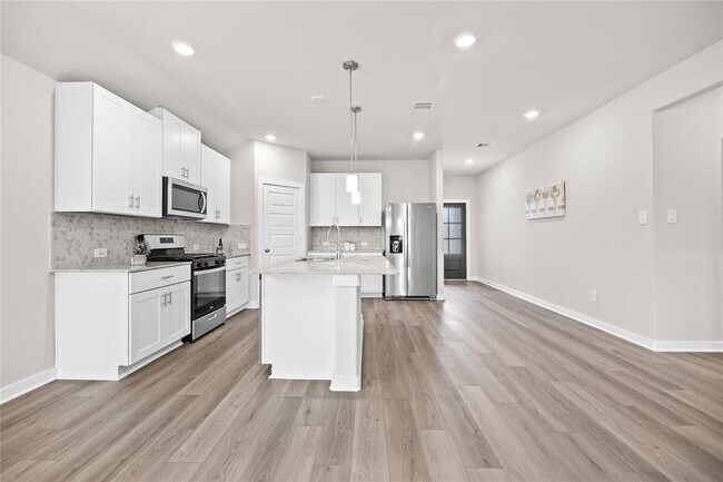 Building Photo - 6306 Brazos Trl Dr