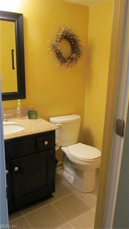 Building Photo - 350 San Roman Dr