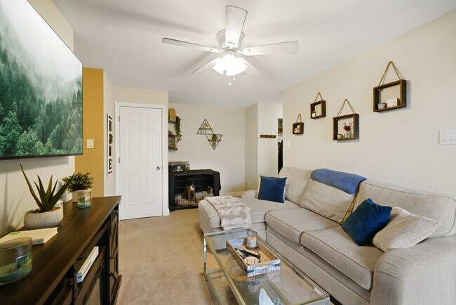 Primary Photo - 1419 Valley Dr