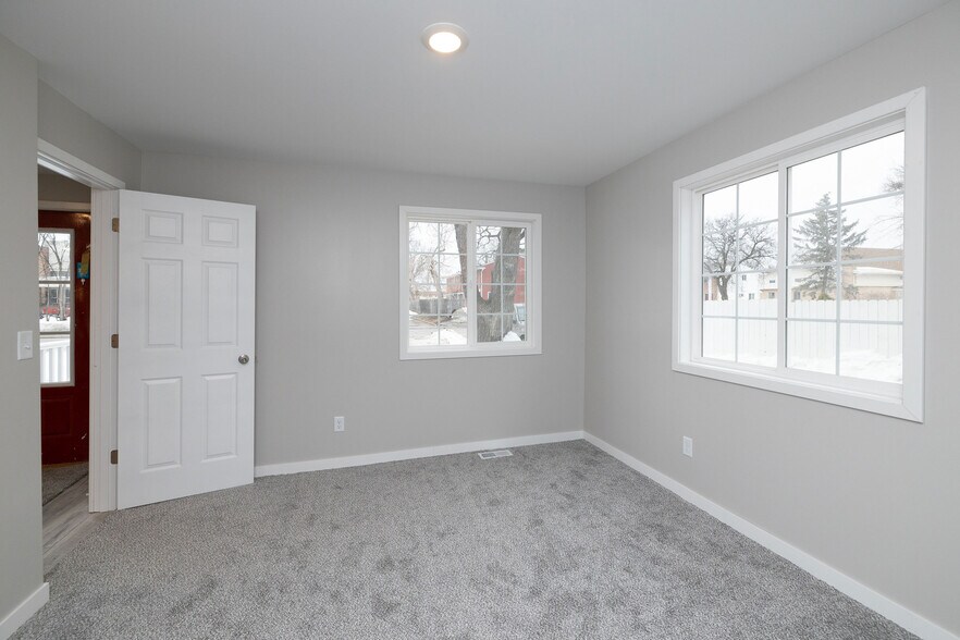 Building Photo - 8835 Nicollet Ave S