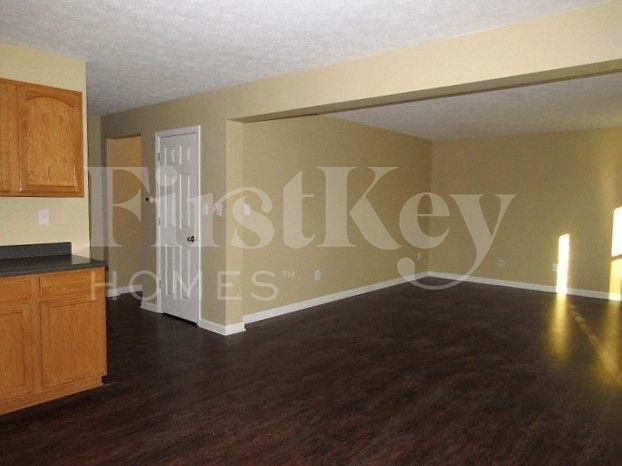 Building Photo - 11419 High Grass Dr
