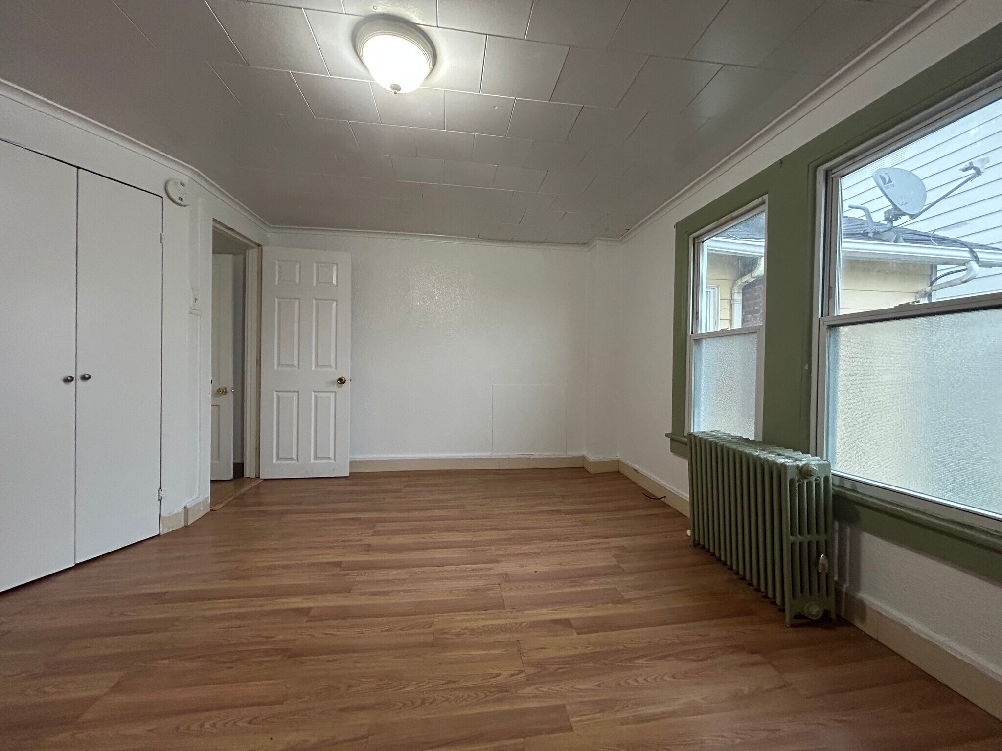 Bedroom1 p2 - 913 Price St