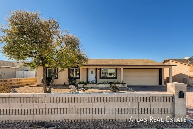 Building Photo - 3429 E Blanche Dr