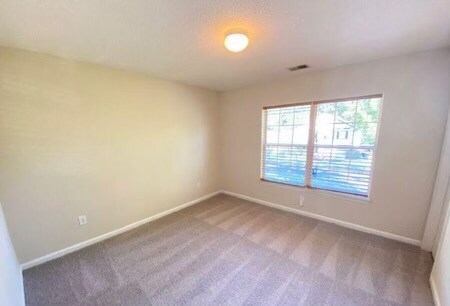 Building Photo - 8730 Hayden Glenn Dr