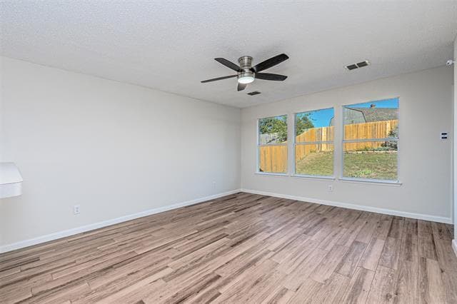 Building Photo - 1013 Post Oak Trail