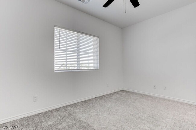 Building Photo - 7106 Calvert Cliffs St