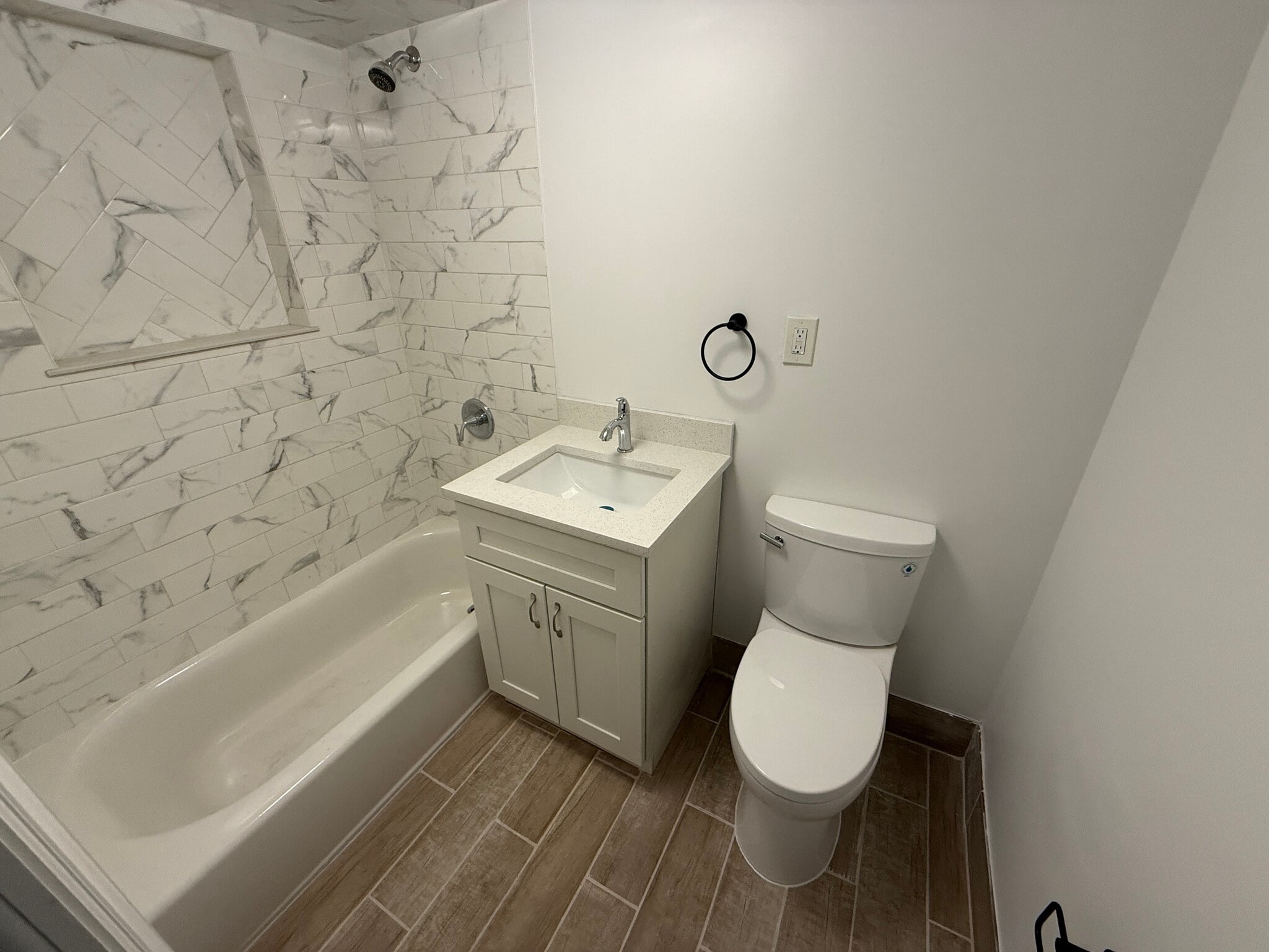 Building Photo - 173 US Highway 46