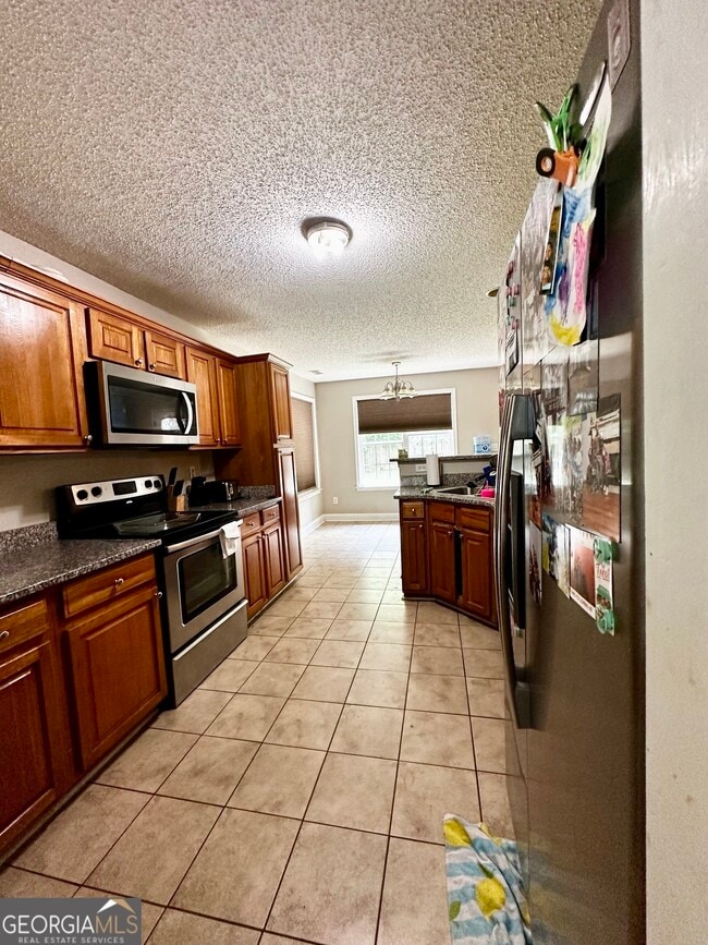 Building Photo - 520 Millbrook Villa Dr