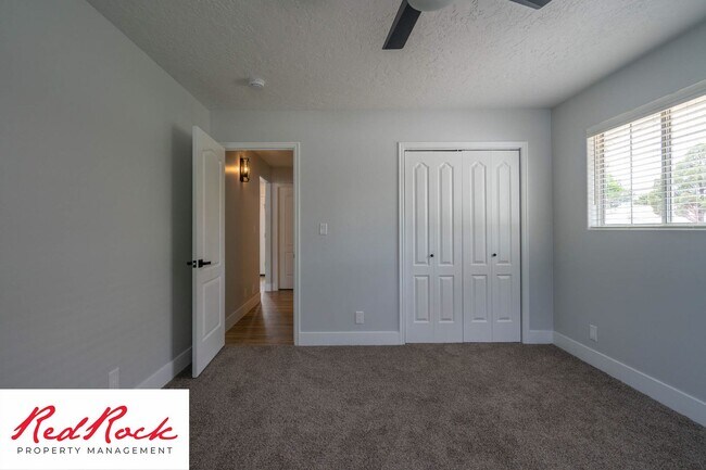 Building Photo - 3 Bedroom Home With 2 Car Garage In St. George