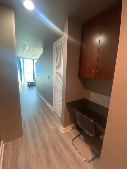 Building Photo - 777 N Ashley Dr