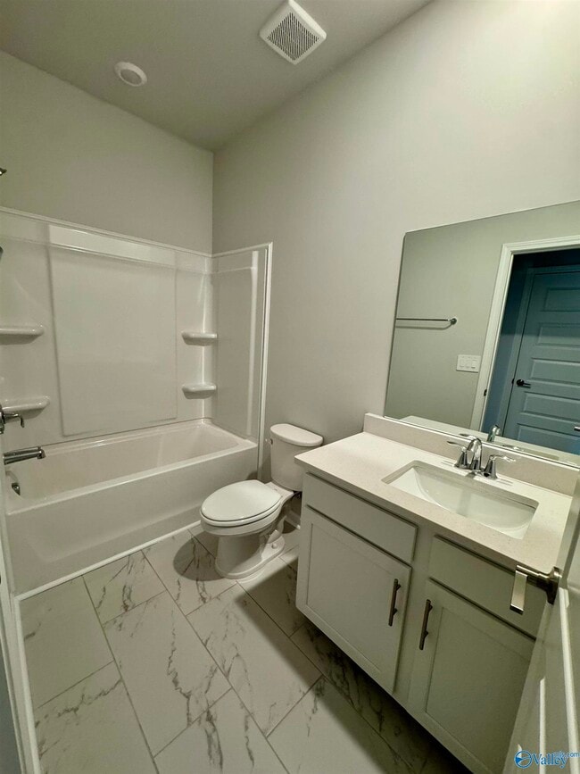 Building Photo - 207 Stockyard Cir