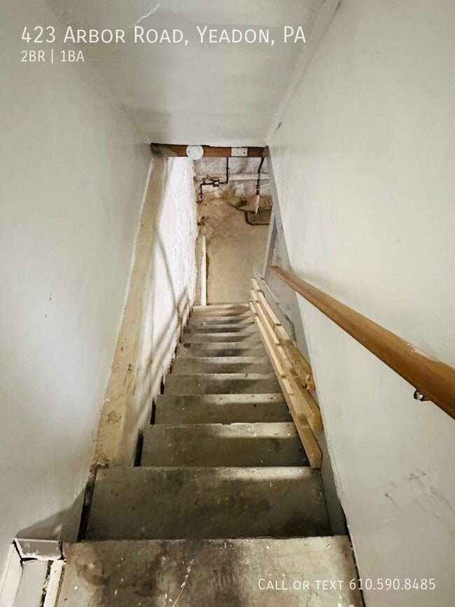 Building Photo - 423 Arbor Rd