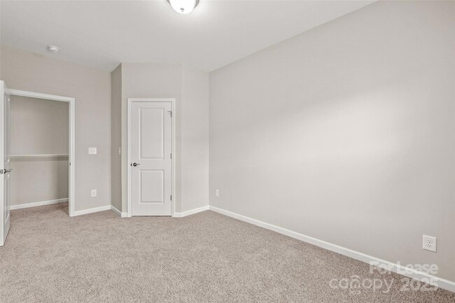 Building Photo - 5613 Amelia Ln