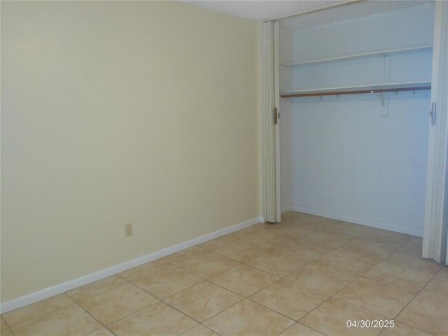 Building Photo - 209 Pinehurst Dr