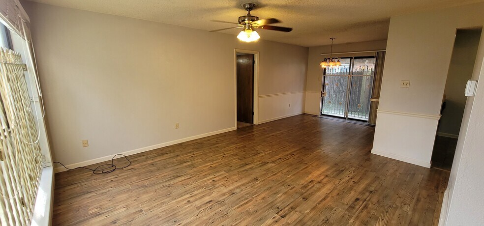 Living Room - 1748 Port Dr