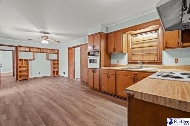 Building Photo - 2101 W McCown Dr