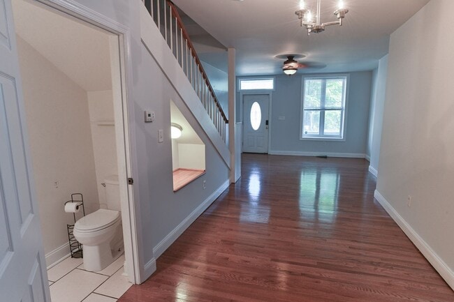 Building Photo - Spacious 3 Bedroom on Harris