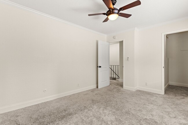 Building Photo - Pleasanton 2BD Townhouse w/ Granite Kitchen, Plank Floors, Community Amenities & Top Schools