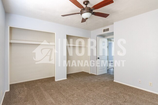 Building Photo - Great Home With NO HOA