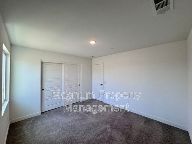 Building Photo - 34118 Willow Stone St