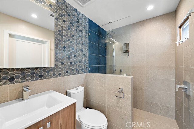 Building Photo - 255 Nyes Pl
