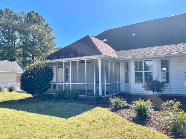 Building Photo - 205 Ellicott Dr