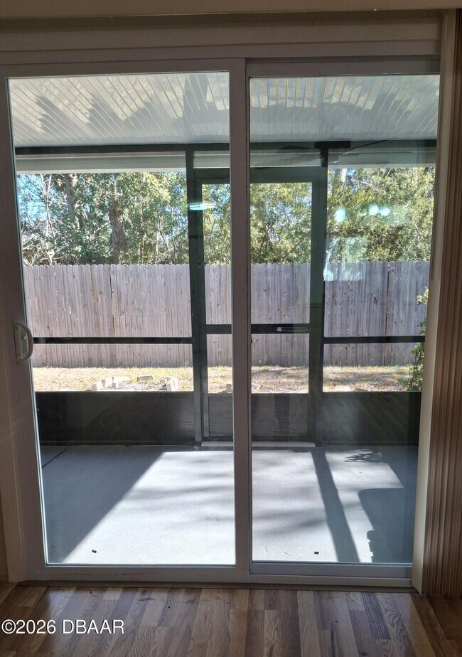 Building Photo - 1302 Deer Springs Rd