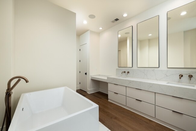 Building Photo - 4167 Meade Village Cv