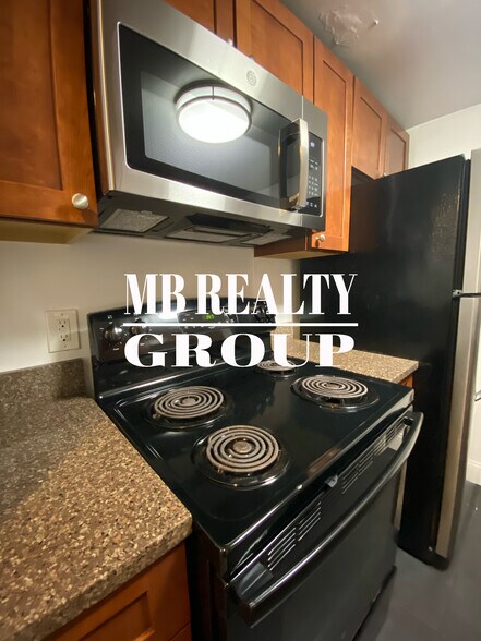 Building Photo - 772 Columbus Ave