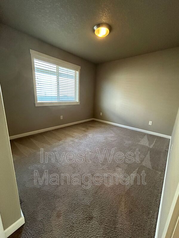 Building Photo - 510 N Horns Corner Dr