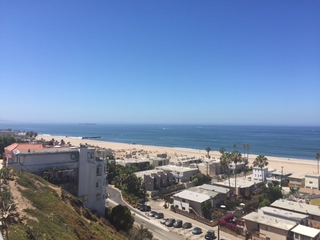 Building Photo - 420-22 Rees Street