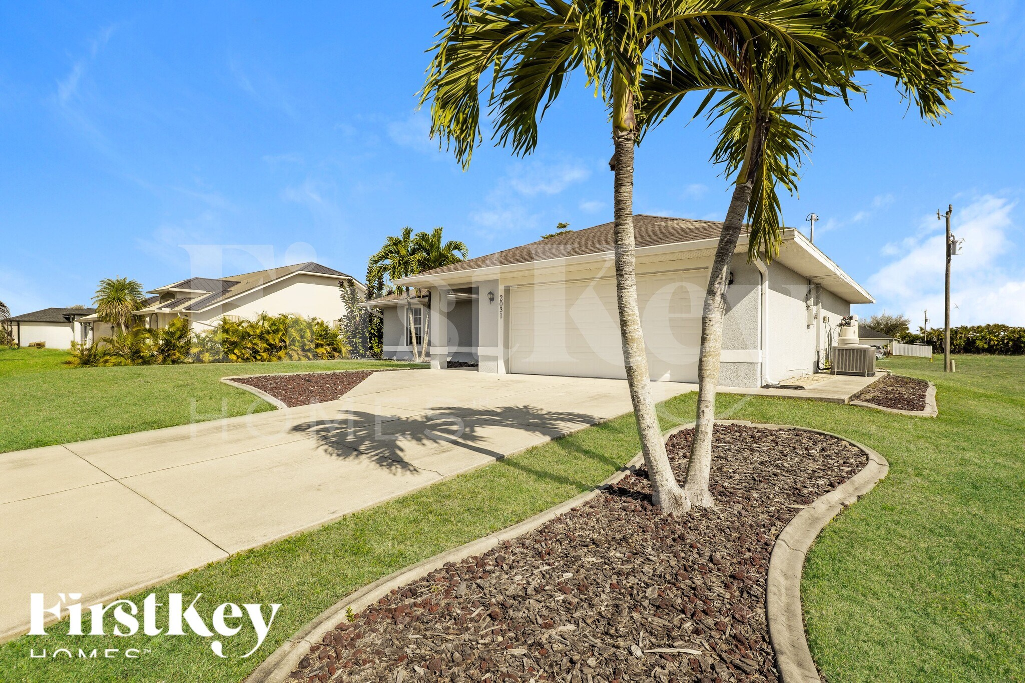 Building Photo - 2031 NE 9th Pl