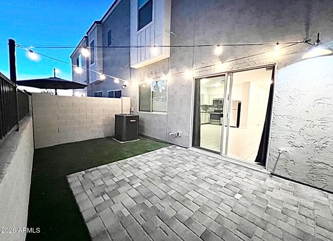 Building Photo - 2134 W Harmont Dr
