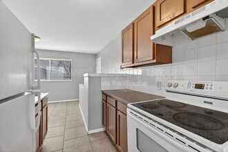 Building Photo - 2228 Duchess Dr