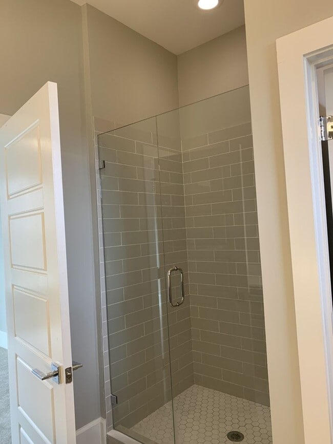 Building Photo - BEAUTIFUL TOWNHOMES IN MIDTOWN